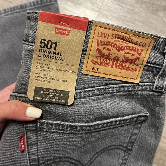 Levi’s 501® ORIGINAL FIT WOMEN'S JEANS - Picture 5 of 7